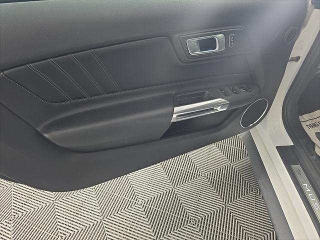 Photo of 2020 Oxford White Ford Mustang