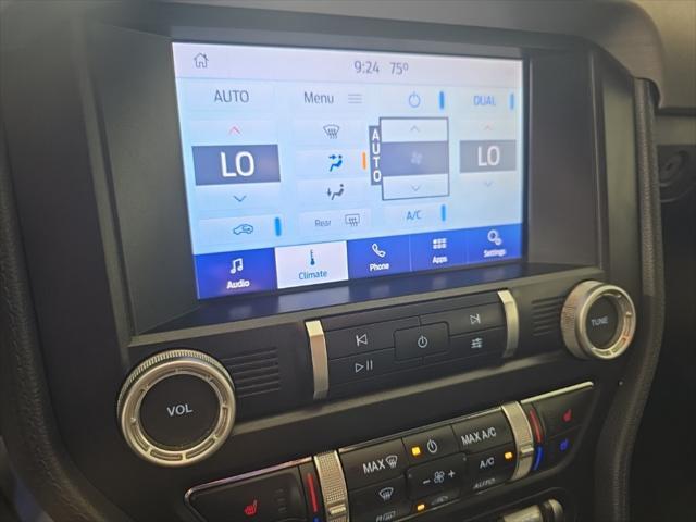 Photo of 2020 Oxford White Ford Mustang