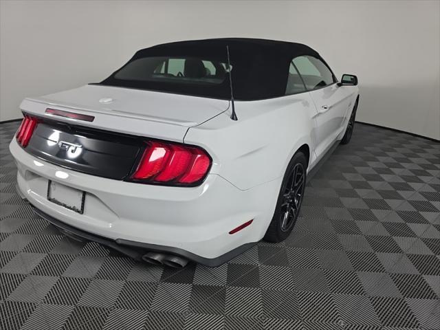 Photo of 2020 Oxford White Ford Mustang
