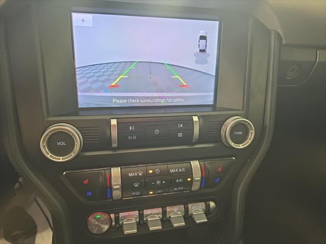 Photo of 2020 Oxford White Ford Mustang