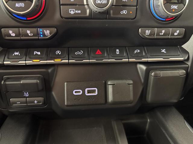 Photo of 2019 Black Chevrolet Silverado 1500