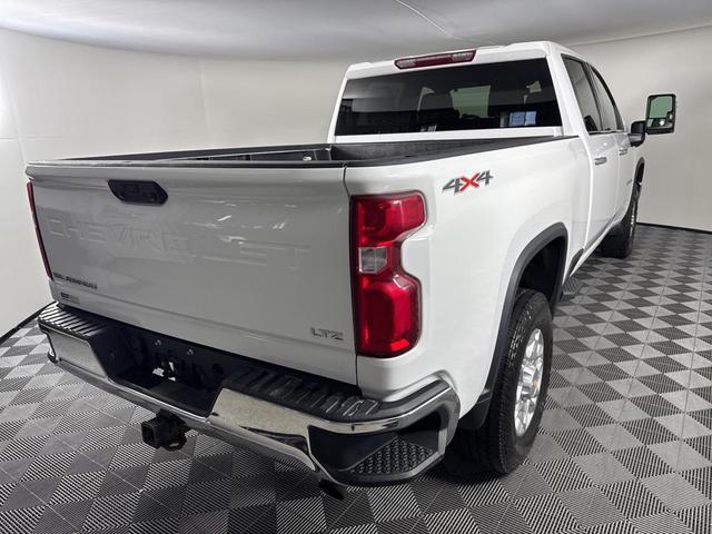 Photo of 2022 Summit White Chevrolet Silverado 2500