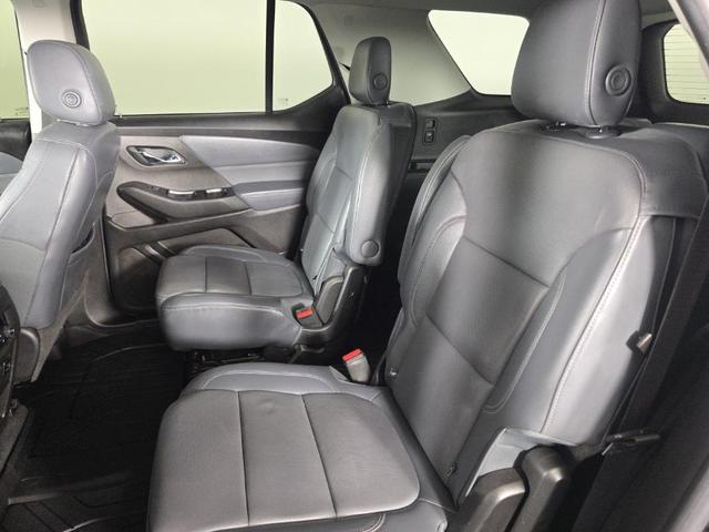 Photo of 2018 Graphite Metallic Chevrolet Traverse