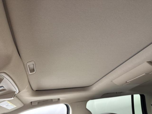 Photo of 2019 Dark Sapphire Blue Metallic GMC Yukon XL