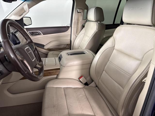 Photo of 2019 Dark Sapphire Blue Metallic GMC Yukon XL