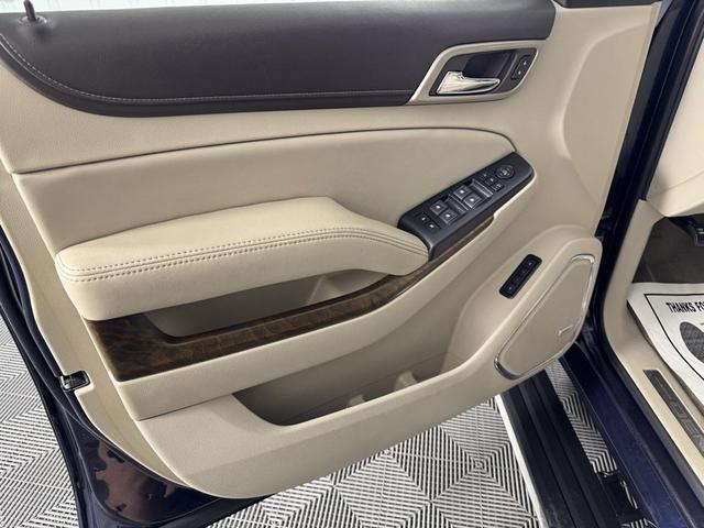 Photo of 2019 Dark Sapphire Blue Metallic GMC Yukon XL