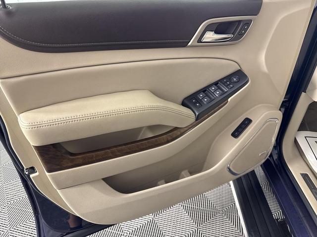 Photo of 2019 Dark Sapphire Blue Metallic GMC Yukon XL