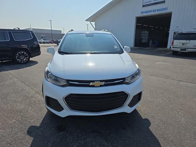 Photo of 2020 Summit White Chevrolet Trax