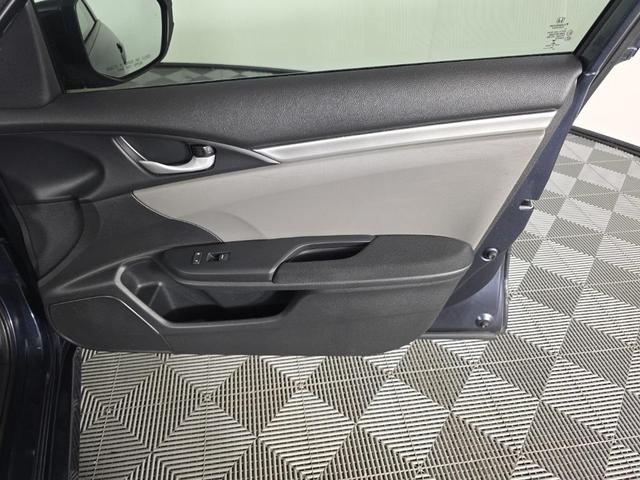 Photo of 2018 Blue Honda Civic
