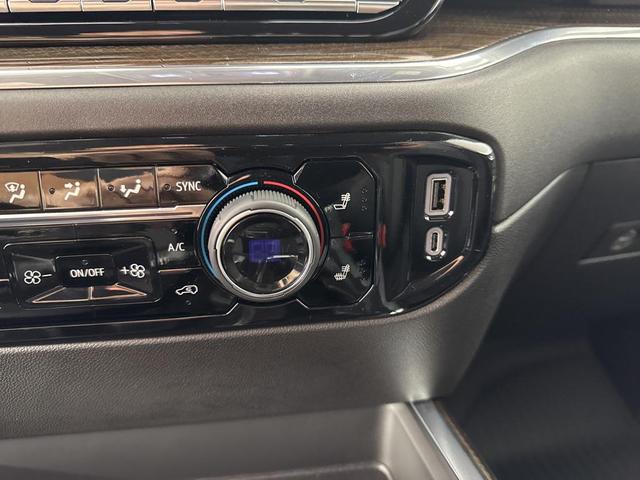 Photo of 2025 Summit White Chevrolet Silverado 1500