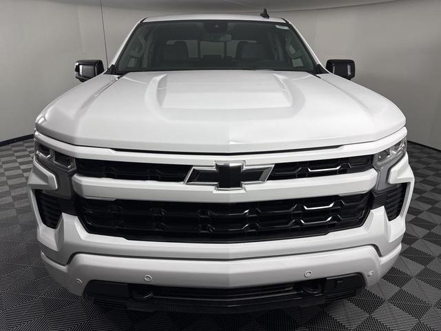 Photo of 2025 Summit White Chevrolet Silverado 1500