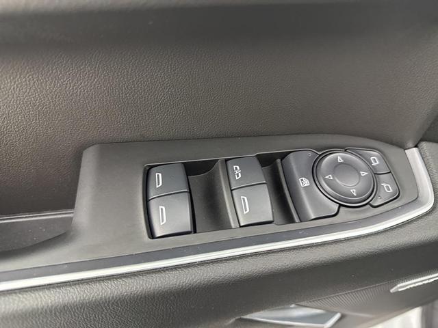 Photo of 2025 Summit White Chevrolet Silverado 1500