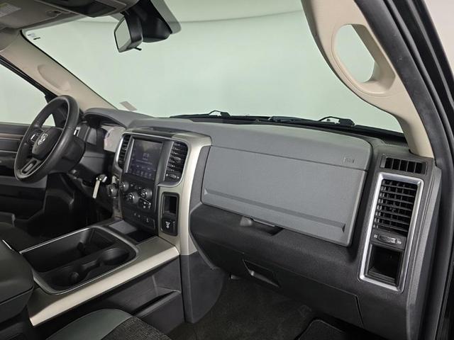 Photo of 2016 Brilliant Black Crystal Pearl RAM 1500