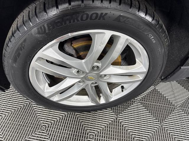 Photo of 2018 Mosaic Black Metallic Chevrolet Equinox