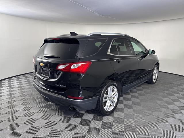 Photo of 2018 Mosaic Black Metallic Chevrolet Equinox