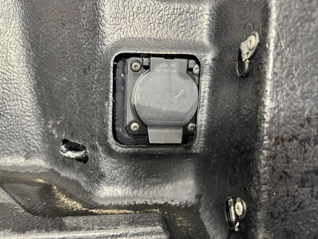 Photo of 2020 Black Chevrolet Silverado 1500