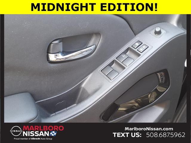 Photo of 2023 Black Nissan Frontier