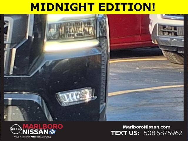 Photo of 2023 Black Nissan Frontier