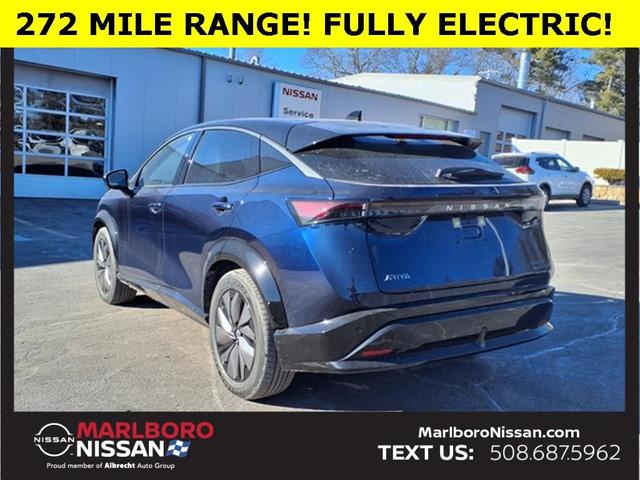 Photo of 2025 2t Blu Blk Roof Nissan ARIYA