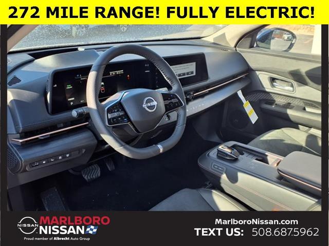 Photo of 2025 2t Blu Blk Roof Nissan ARIYA