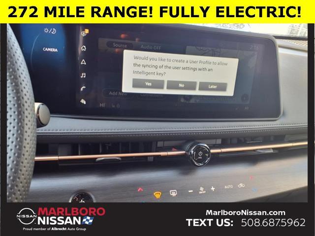 Photo of 2025 2t Blu Blk Roof Nissan ARIYA