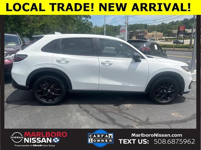 Photo of 2023 White Honda HR-V