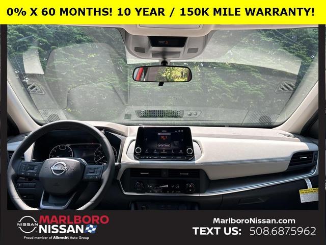 Photo of 2025 Scarlet Ember Nissan Rogue