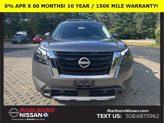 Photo of 2025 Gun Metallic Nissan Pathfinder