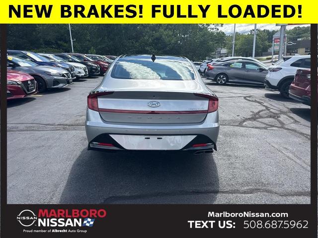Photo of 2021 Shimmering Silver Pearl Hyundai SONATA