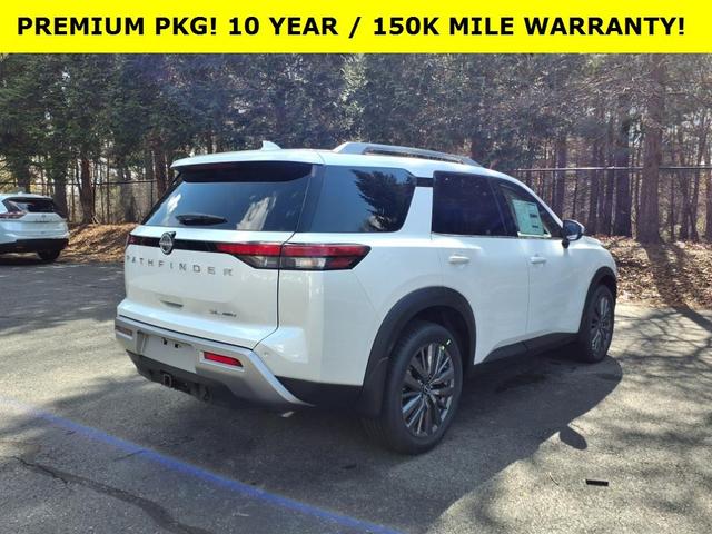 Photo of 2025 Everest White P Nissan Pathfinder