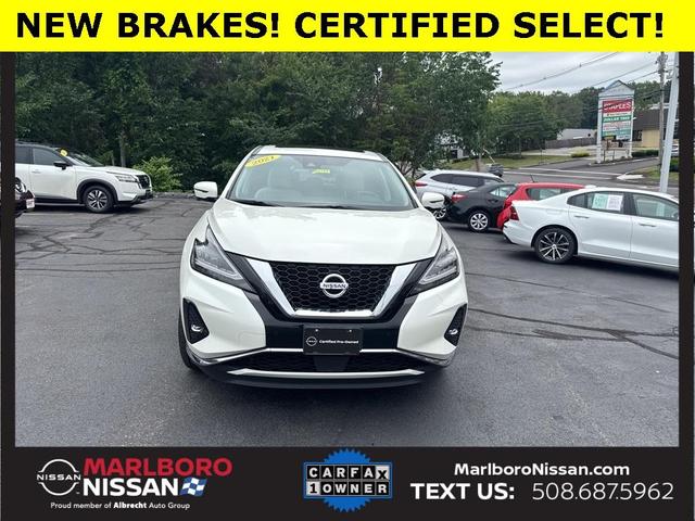 Photo of 2021 White Nissan Murano