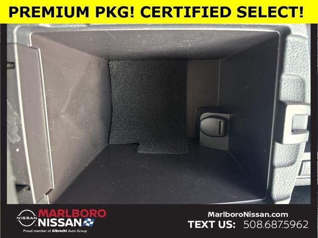 Photo of 2016 Gun Metallic Nissan Rogue