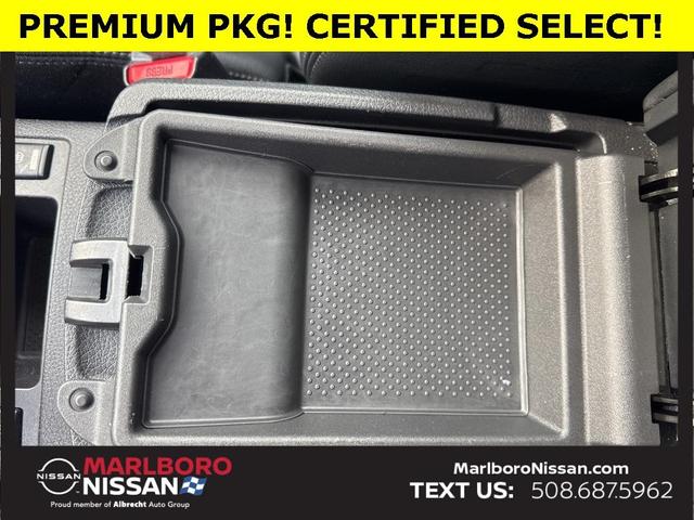 Photo of 2016 Gun Metallic Nissan Rogue