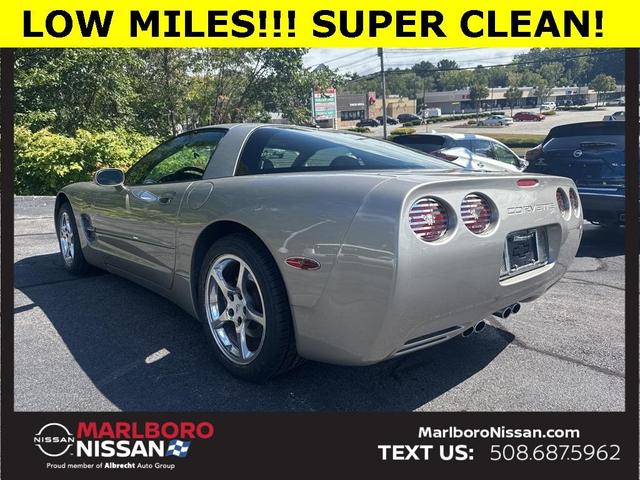 Photo of 2002 Light Pewter Metallic Chevrolet Corvette
