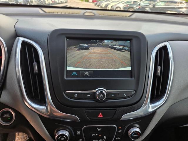 Photo of 2018 Summit White Chevrolet Equinox