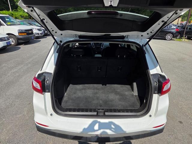 Photo of 2018 Summit White Chevrolet Equinox