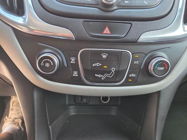 Photo of 2018 Summit White Chevrolet Equinox