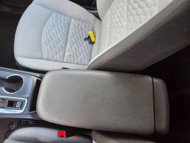 Photo of 2018 Summit White Chevrolet Equinox