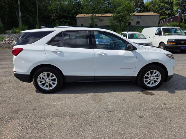 Photo of 2018 Summit White Chevrolet Equinox