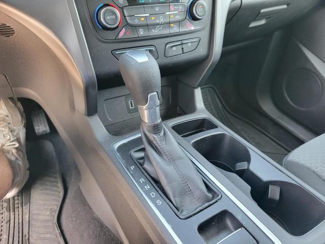 Photo of 2017 Ingot Silver Metallic Ford Escape