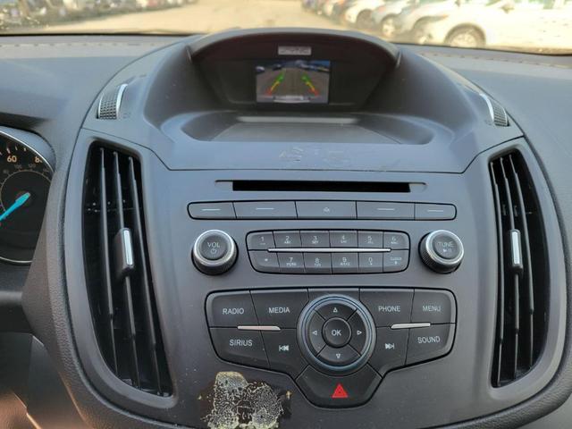 Photo of 2017 Ingot Silver Metallic Ford Escape