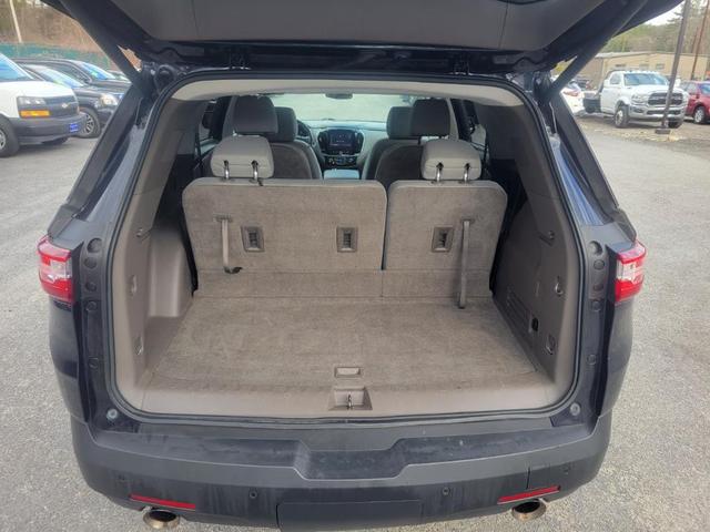 Photo of 2020 Midnight Blue Metallic Chevrolet Traverse