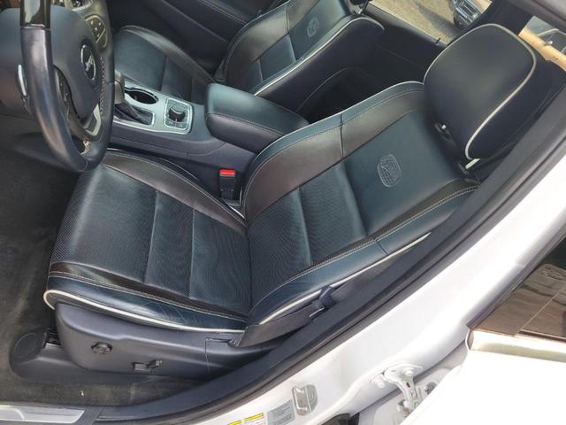 Photo of 2017 Bright White Clearcoat Jeep Grand Cherokee