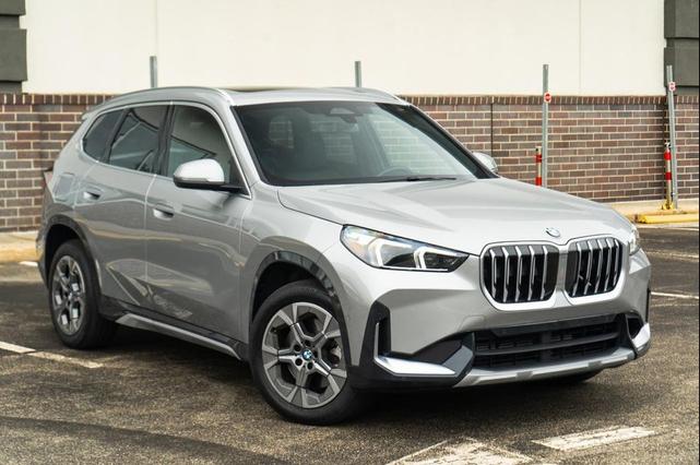 Photo of 2025 Space Silver Metallic BMW X1