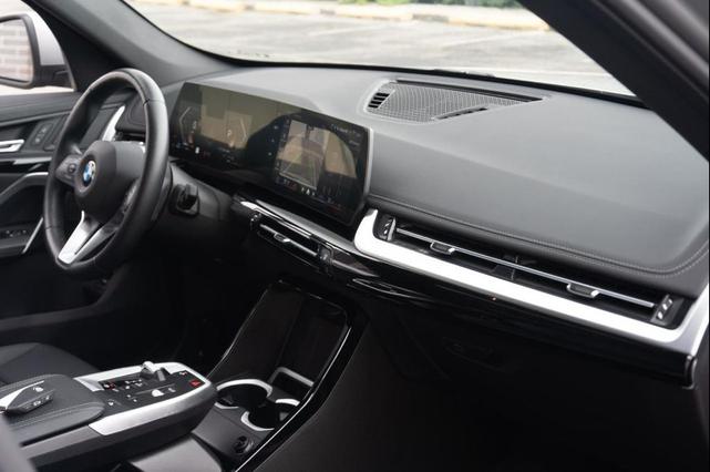 Photo of 2025 Space Silver Metallic BMW X1