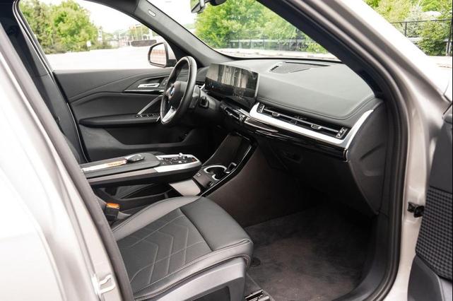 Photo of 2025 Space Silver Metallic BMW X1