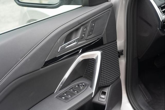 Photo of 2025 Space Silver Metallic BMW X1