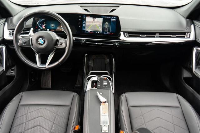 Photo of 2025 Space Silver Metallic BMW X1