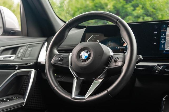 Photo of 2025 Space Silver Metallic BMW X1