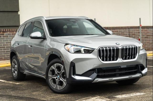 Photo of 2025 Space Silver Metallic BMW X1